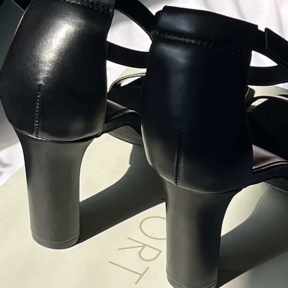 Oak & Fort - Black Heels - Picture 6 of 11